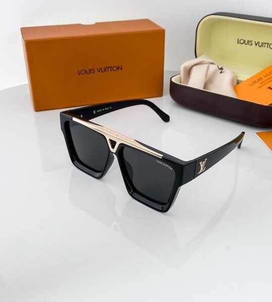 Louis Vuitton Gold Black 1502 Sunglasses